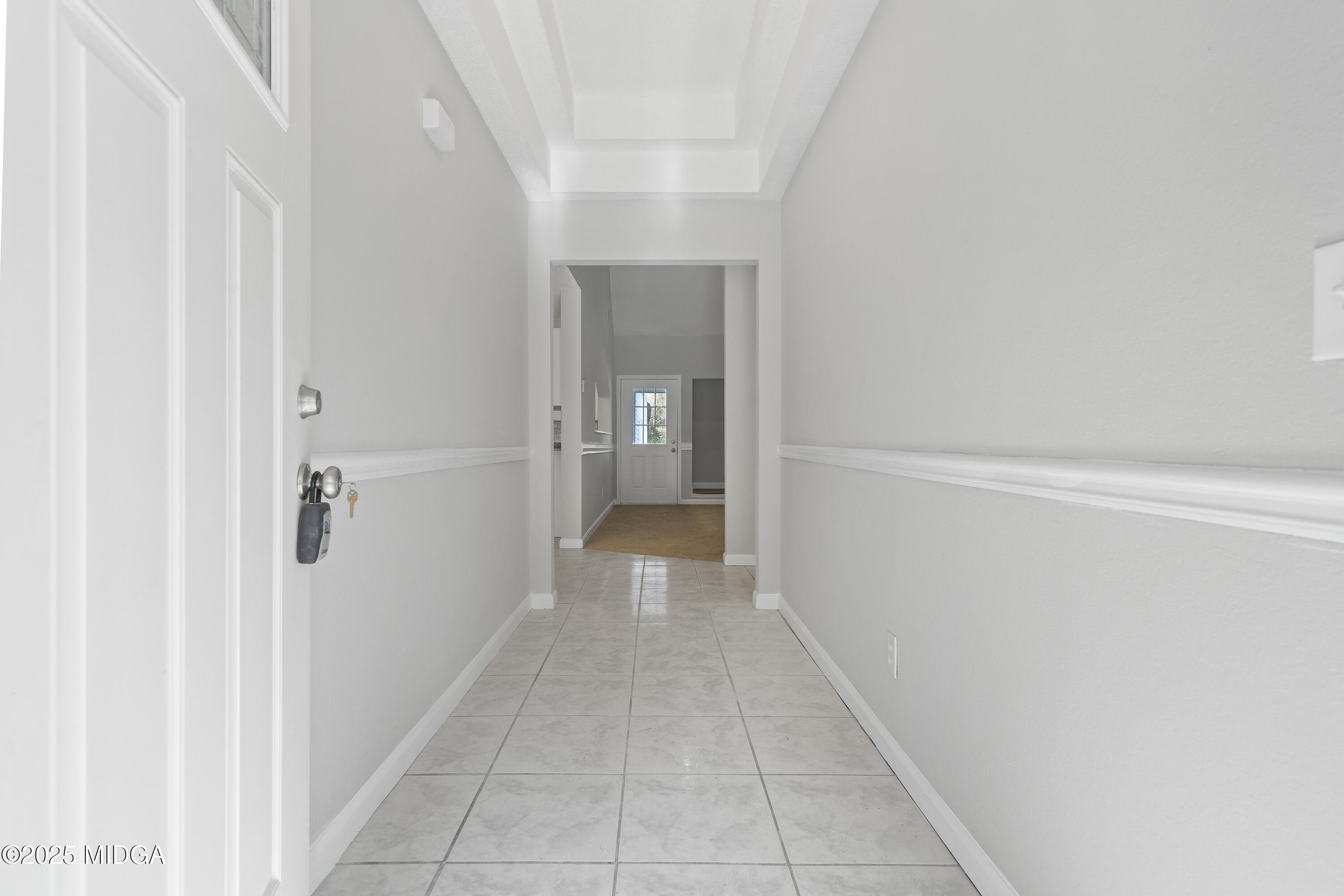 7513 Columbus Road Lizella, GA 31052 - Photo 3 of 56 a view of a hallway