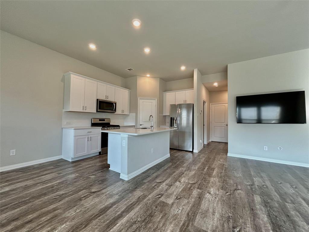 1804 Berry Rdg Trail Aubrey, TX 76227 - Photo 4 of 33