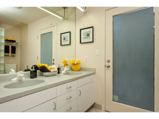 421 Goodman Road Pacifica, CA 94044 - Photo 15 of 25 Gallery Image 15