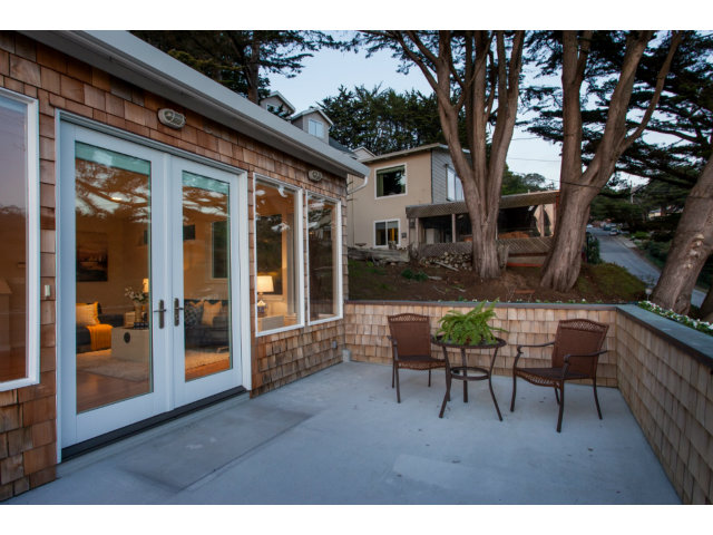 421 Goodman Road Pacifica, CA 94044 - Photo 2 of 25 Gallery Image 2