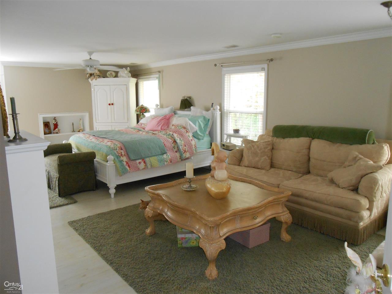 857 Hawthorne Road Grosse Pointe Woods, MI 48236 - Photo 15 of 44