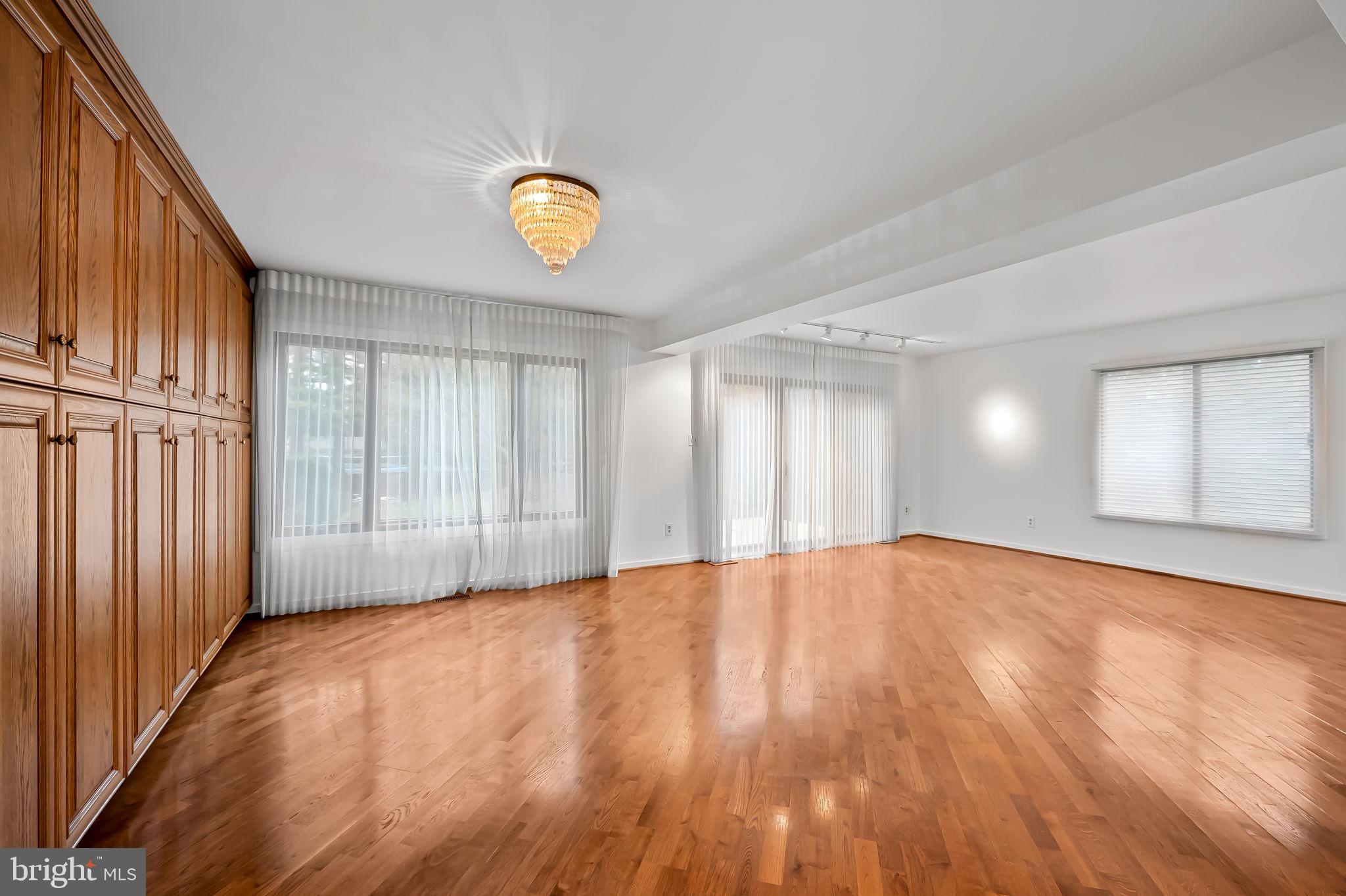 2 Whitebridge Court, Unit 2 Baltimore, MD 21208 - Photo 17 of 58