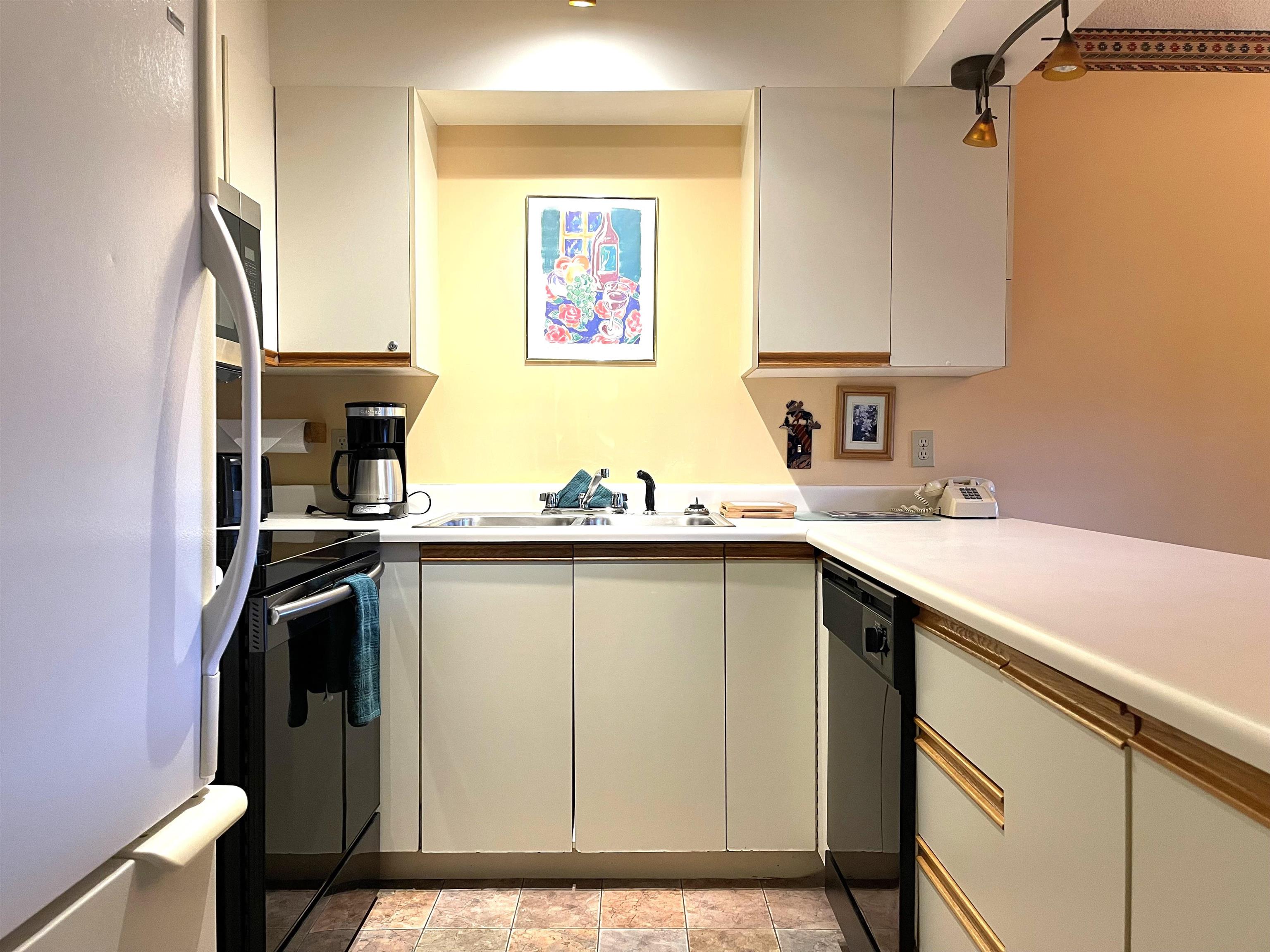 228 Slopeside Road, Unit 704 Jay, VT 05859 - Photo 13 of 19