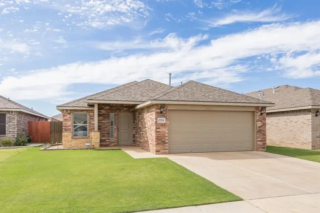 $1,575 | 11208 Clinton Avenue, Lubbock, TX 79424