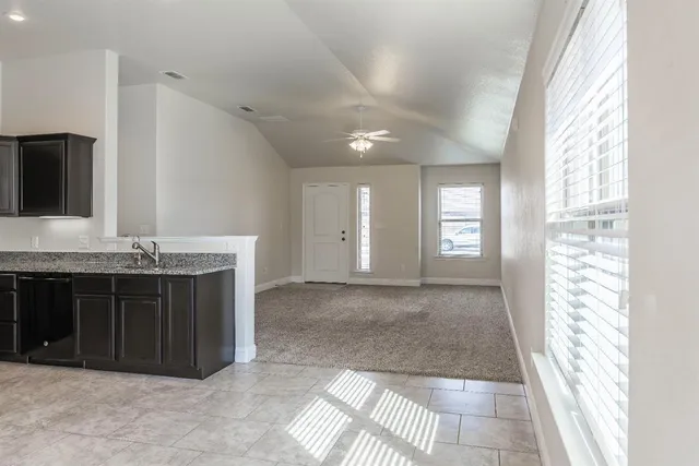 $1,575 | 11208 Clinton Avenue, Lubbock, TX 79424