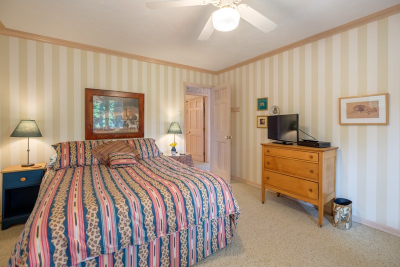 7233 Crystal Springs Road Bellaire, MI 49615 - Photo 40 of 62 1846217-39.JPG