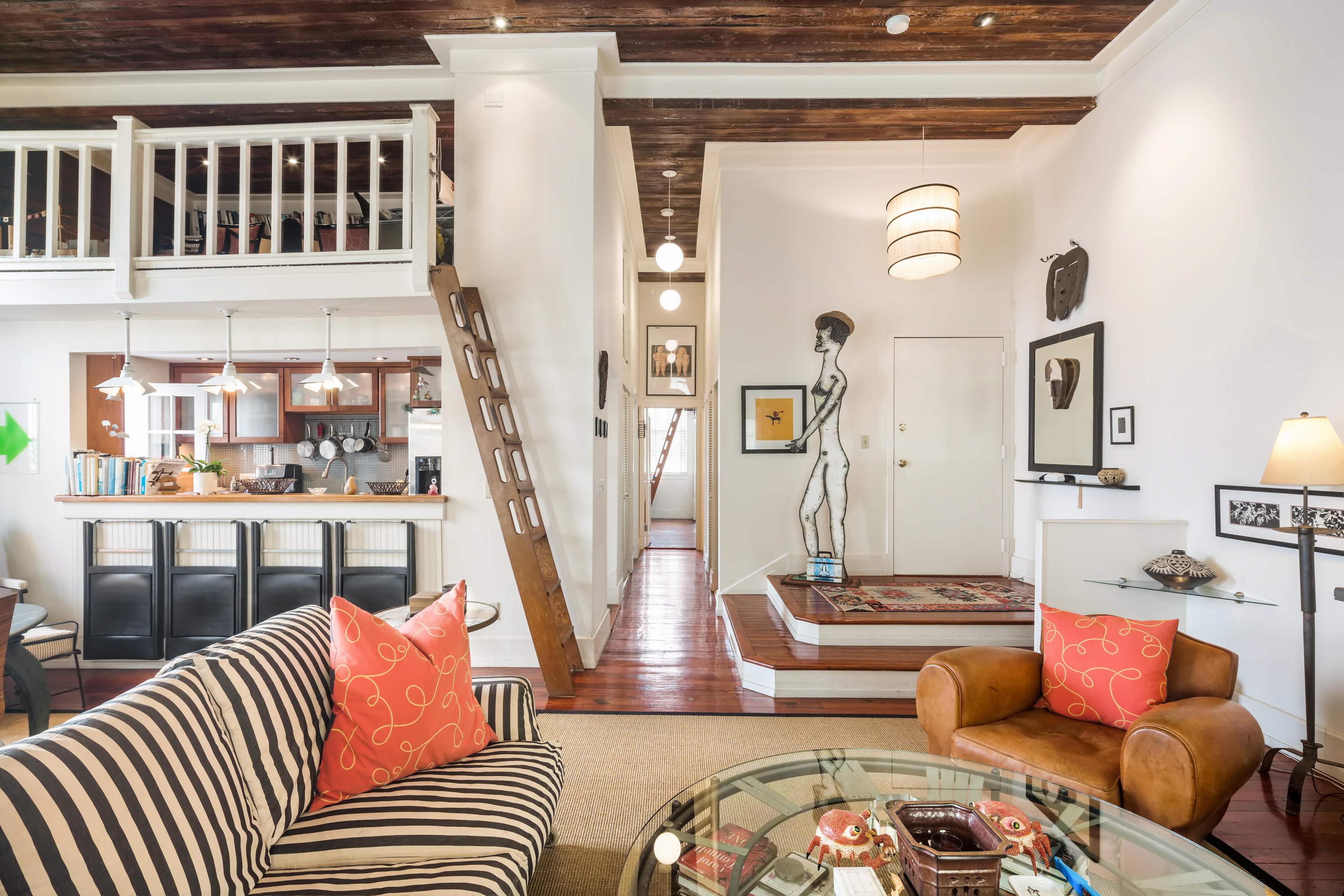 800 Fleming Street, Unit C2 Key West, FL 33040 - Photo 17 of 41 a living room with furniture