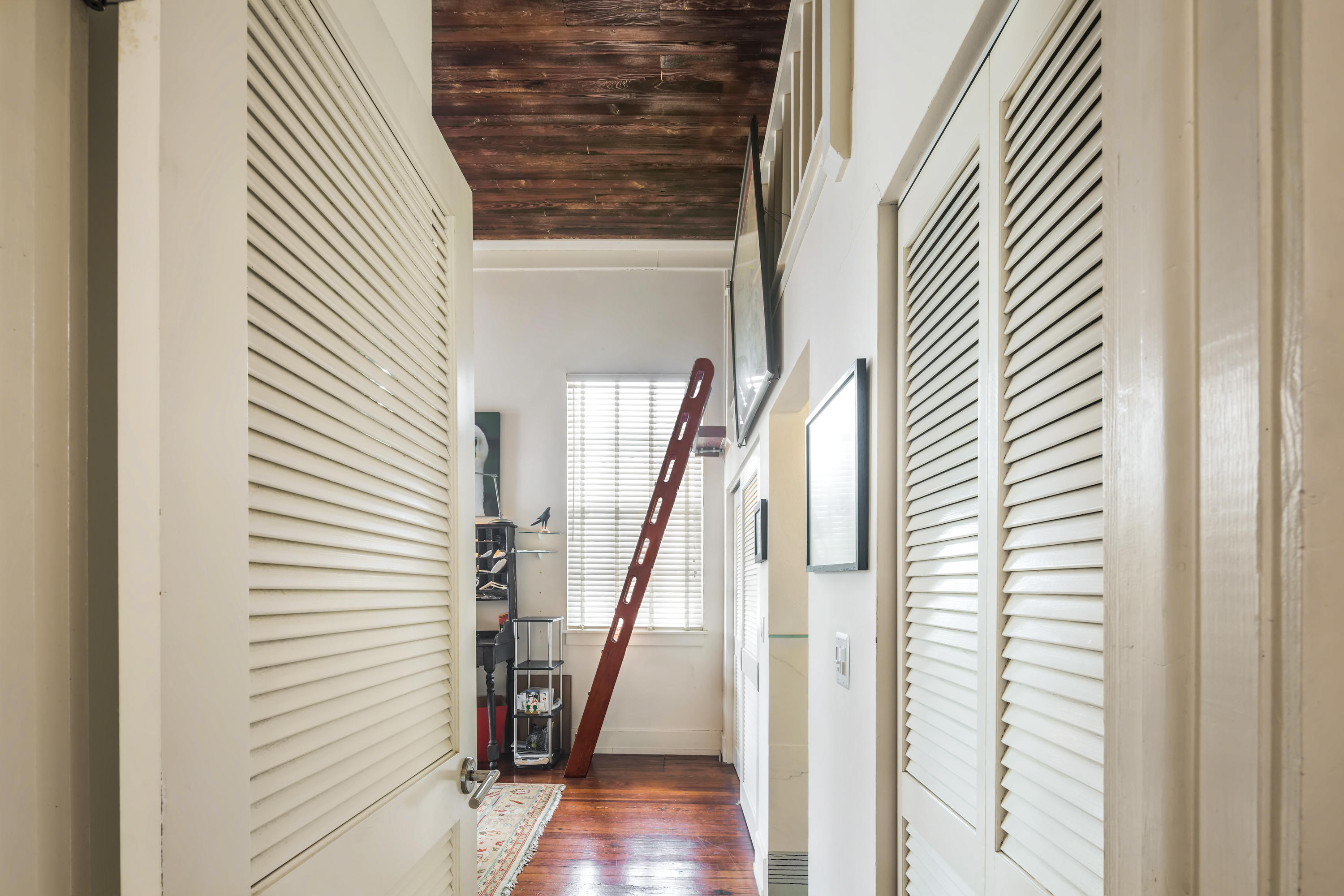 800 Fleming Street, Unit C2 Key West, FL 33040 - Photo 21 of 41 a view of entryway