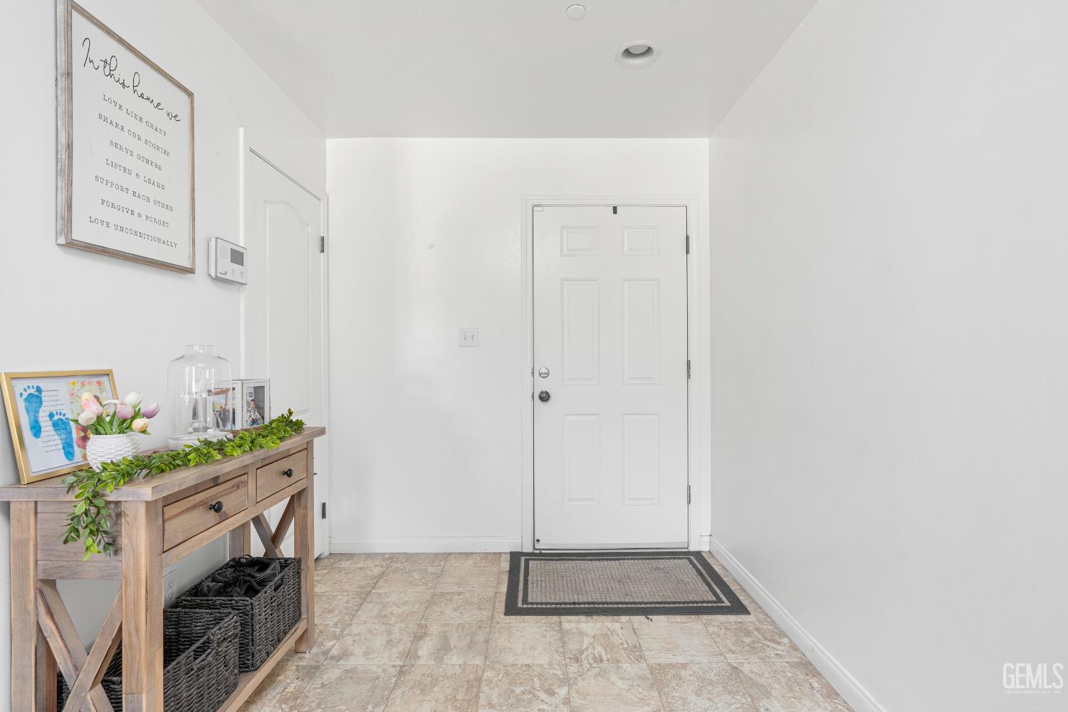 Undisclosed Address Bakersfield, CA 93306 - Photo 7 of 30 a view of an entryway with workspace