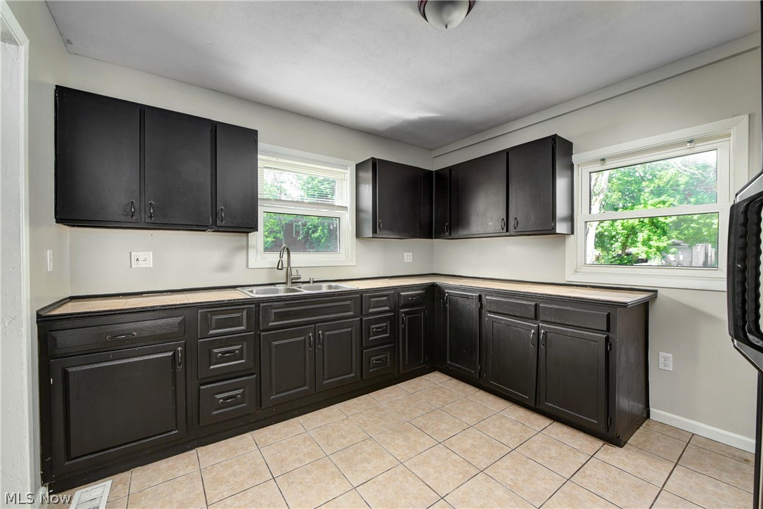 3390 Fulton Road Cleveland, OH 44109 - Photo 37 of 50 Vacant 2 bed + bonus room could rent for $900