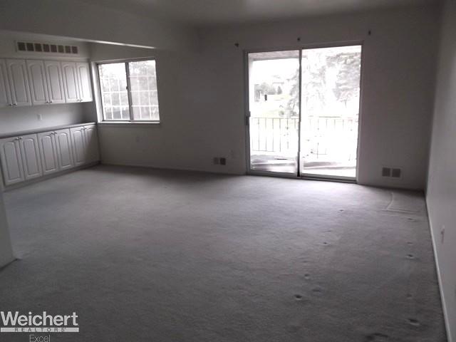 29157 Hayes Road, Unit 8 Warren, MI 48088 - Photo 7 of 15