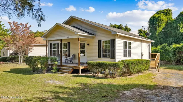 $249,900 | 131 North Hardin Street, Southern Pines, NC 28387