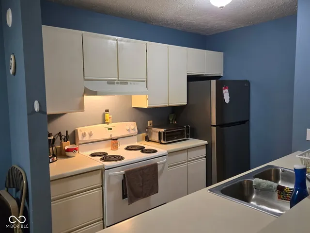 $149,900 | 4351 Village Pkwy Circle West, Indianapolis, IN 46254