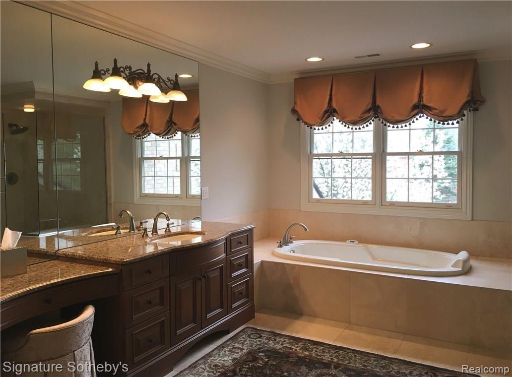 860 Palms Road Bloomfield Hills, MI 48304 - Photo 25 of 44 IMG_3280.JPG