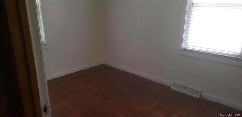 41244 Kings Road New London, NC 28127 - Photo 9 of 18 Gallery Image 9
