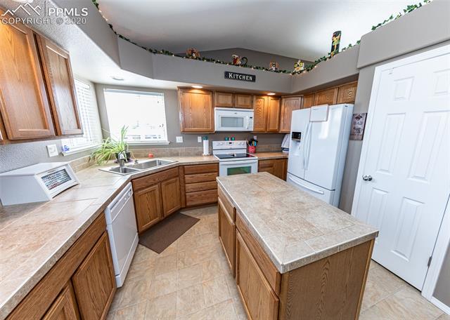 12094 Rio Secco Road Peyton, CO 80831 - Photo 17 of 37 Gallery Image 17