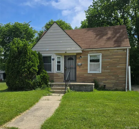 $65,900 | 8210 Warwick Street, Detroit, MI 48228