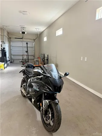 $3,000 | 798 Billy Mitchell Boulevard, Brownsville, TX 78521