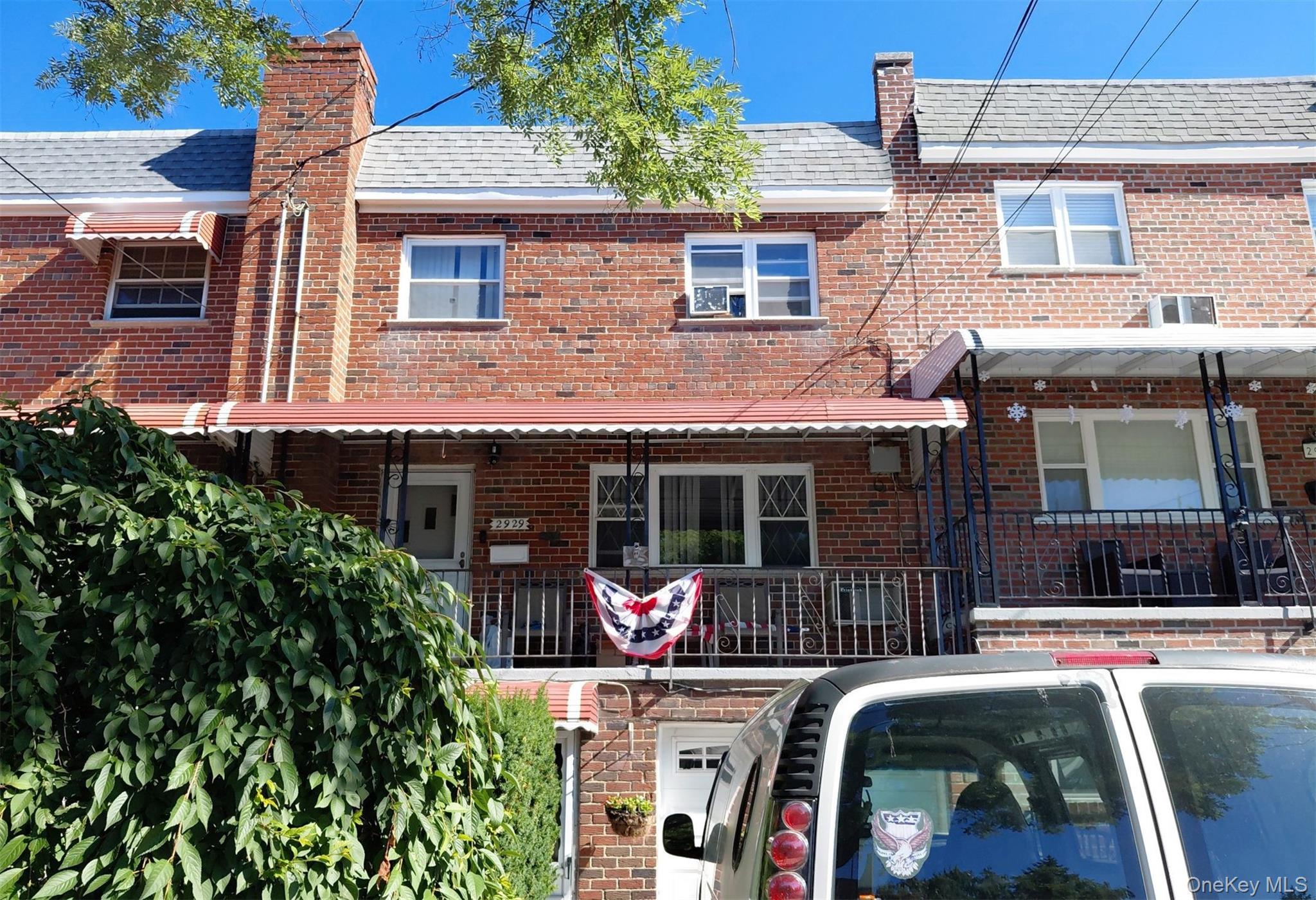 2929 Harding Avenue Bronx, NY 10465 - Photo 3 of 4