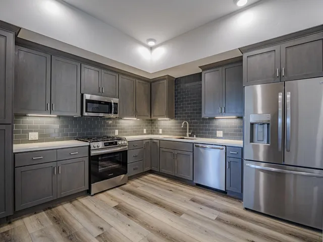 $979,000 | 101 Aptos Vlg Way, Unit 4, Aptos, CA 95003