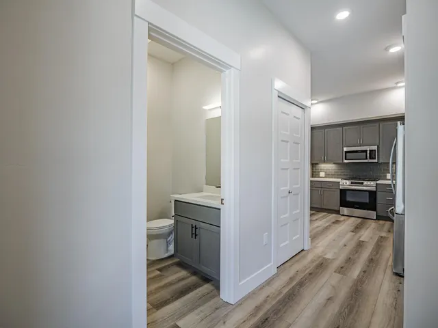 $979,000 | 101 Aptos Vlg Way, Unit 4, Aptos, CA 95003