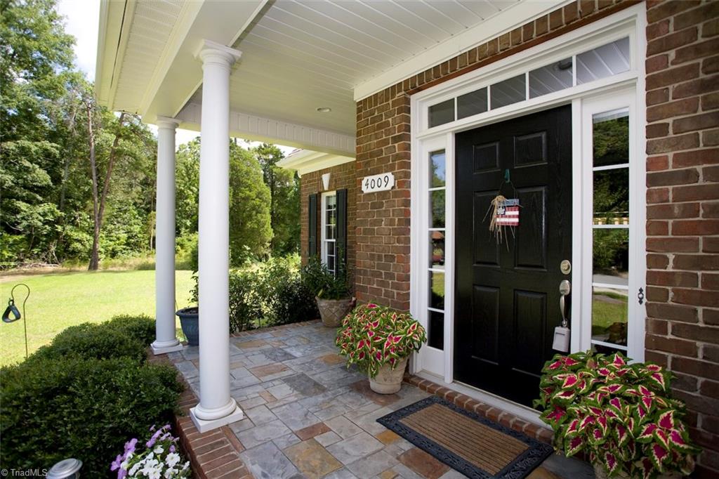 4009 Payne Road High Point, NC 27265 - Photo 2 of 21 Gallery Image 2