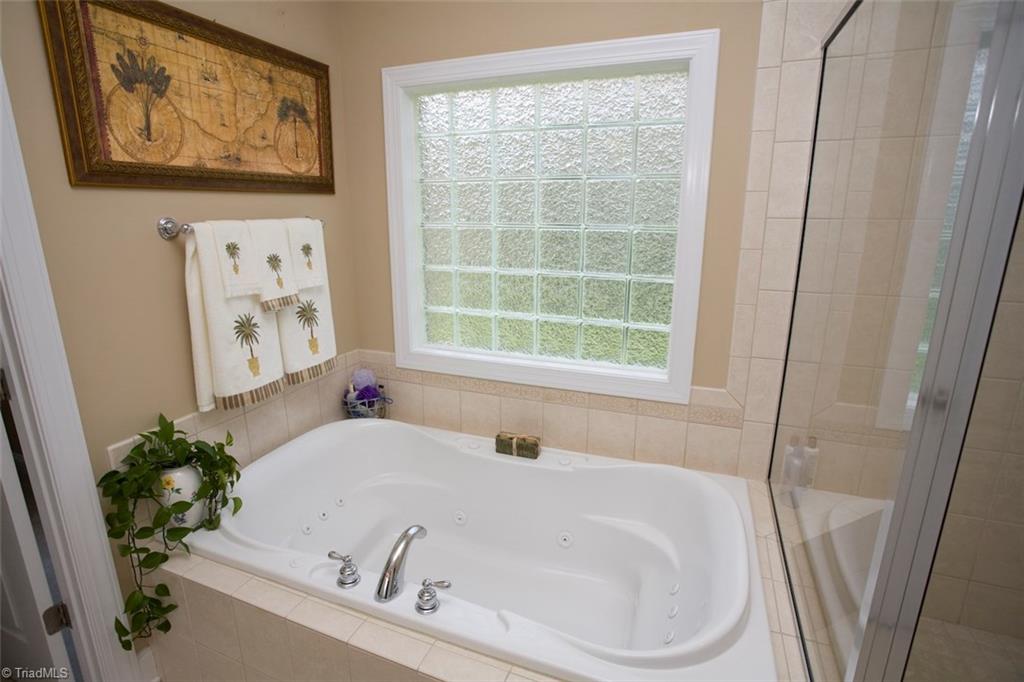 4009 Payne Road High Point, NC 27265 - Photo 11 of 21 Gallery Image 11