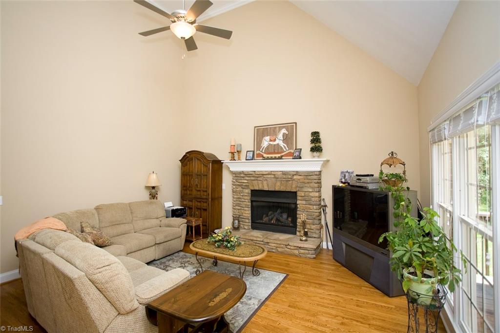 4009 Payne Road High Point, NC 27265 - Photo 6 of 21 Gallery Image 6