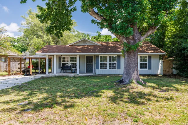 $245,000 | 209 Michael Avenue, Mary Esther, FL 32569