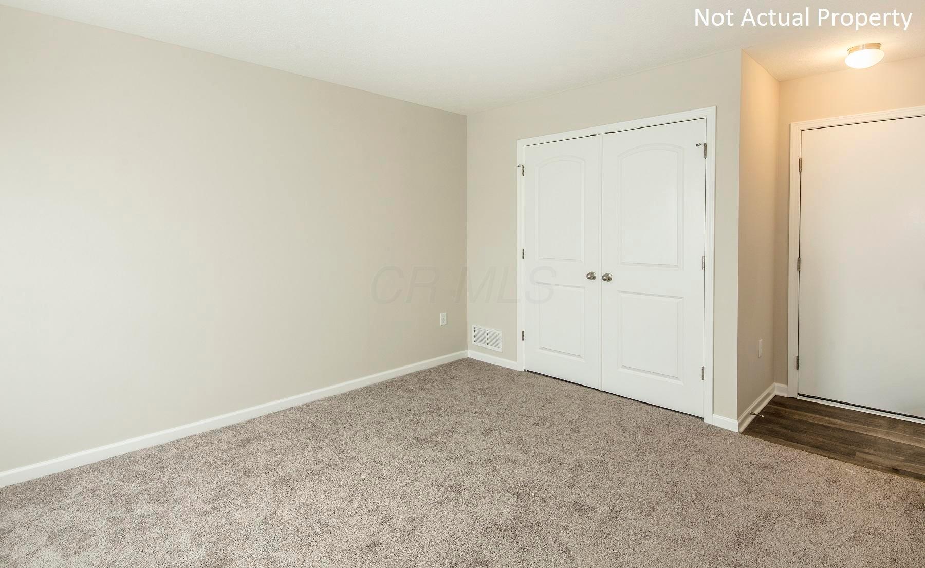 316 Autumn Ridge Circle Pickerington, OH 43147 - Photo 2 of 20