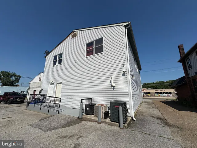 $325,000 | 176 North Broadway, Pennsville, NJ 08070