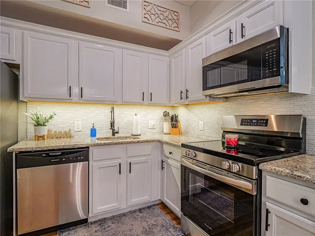 $260,000 | 536 7th Square Southwest, Unit 103, Vero Beach, FL 32962