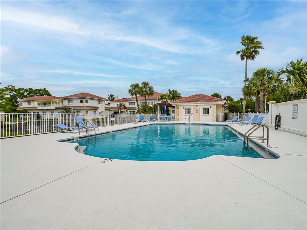 536 7th Square Southwest, Unit 103 Vero Beach, FL 32962 - Photo 27 of 34