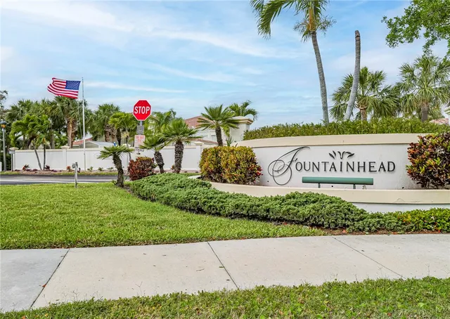 $260,000 | 536 7th Square Southwest, Unit 103, Vero Beach, FL 32962