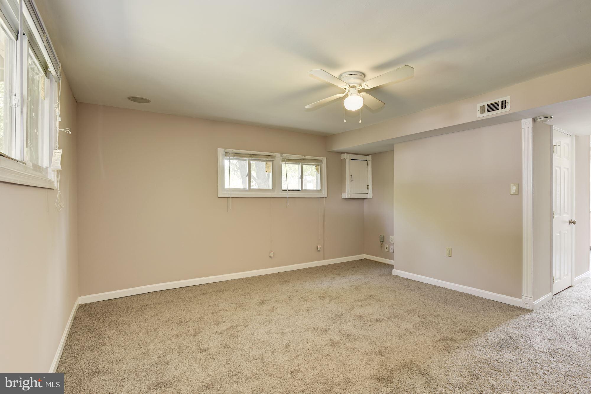 330 Bigley Avenue Halethorpe, MD 21227 - Photo 12 of 24 Living Room showing more of left side