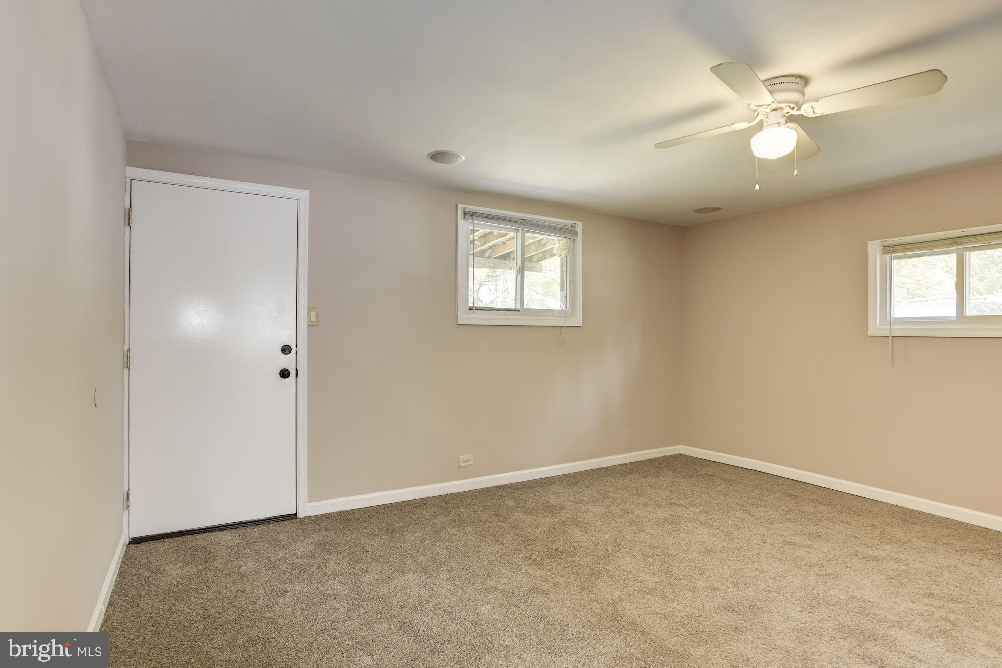 330 Bigley Avenue Halethorpe, MD 21227 - Photo 10 of 24 Living Room showing entrance