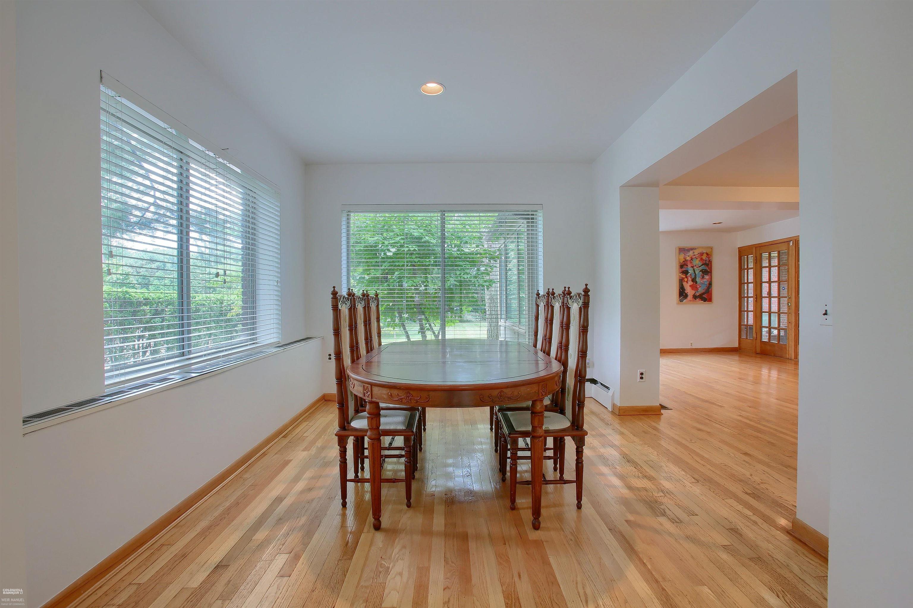 917 Lake Shore Road Grosse Pointe Shores, MI 48236 - Photo 12 of 44