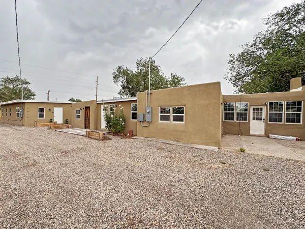 $950,000 | 1321 15th Street Northwest, Albuquerque, NM 87104