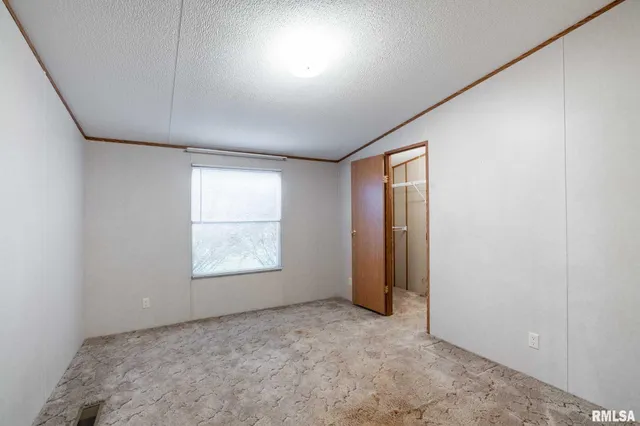 $150,000 | 5340 Highway 45, Harrisburg, IL 62946