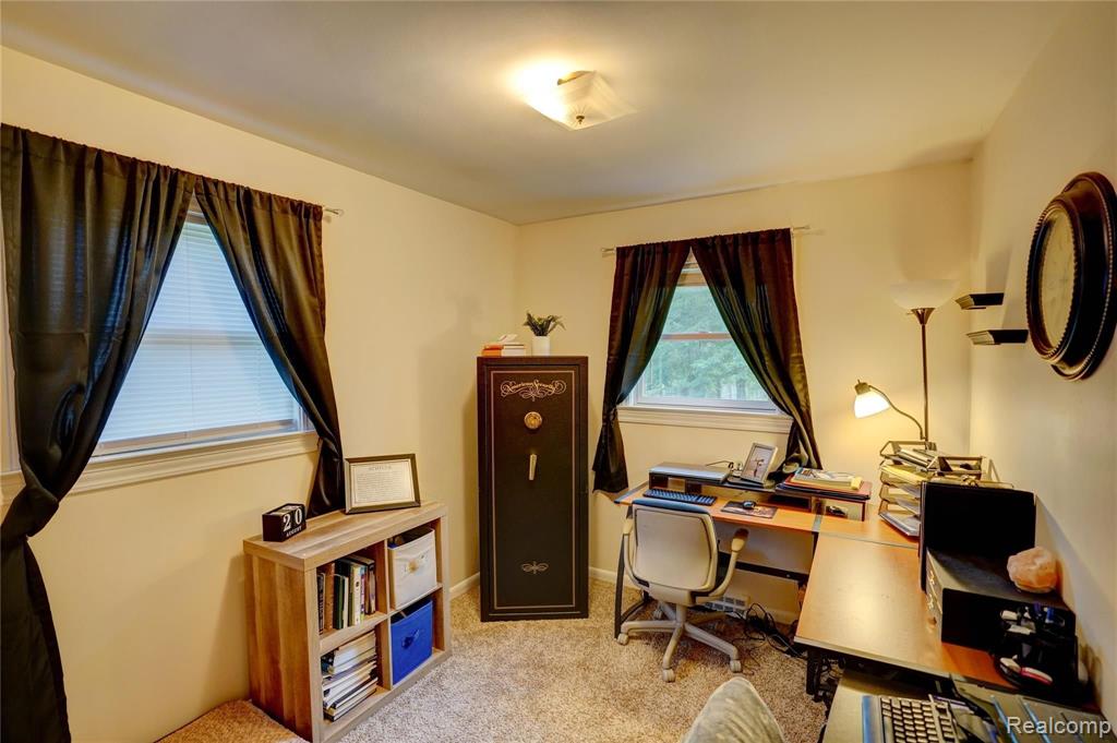 7187 Coldwater Road Flushing, MI 48433 - Photo 24 of 39