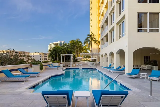 $4,650,000 | 35 Watergate Drive, Unit 1402, Sarasota, FL 34236