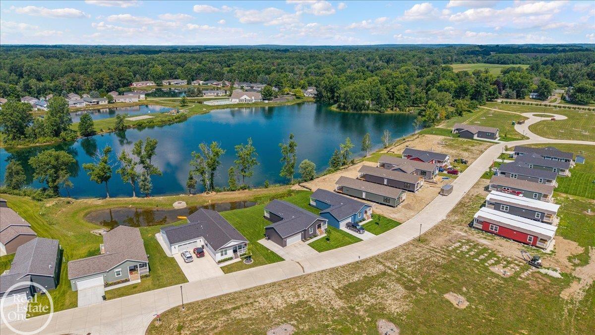 184 Riviera Drive Lapeer, MI 48446 - Photo 32 of 35 50214279-124a6374-ad6c-475a-9dd4-e289f671978f.JPG