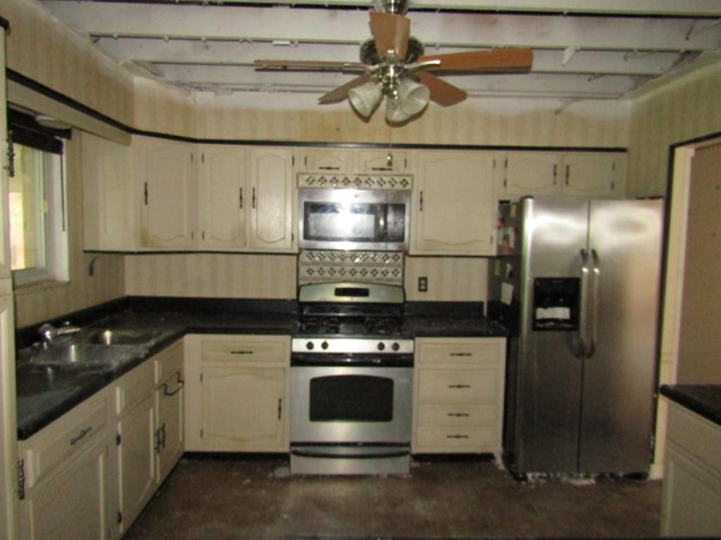 347 Hulton Road Verona, PA 15147 - Photo 16 of 37 Gallery Image 16