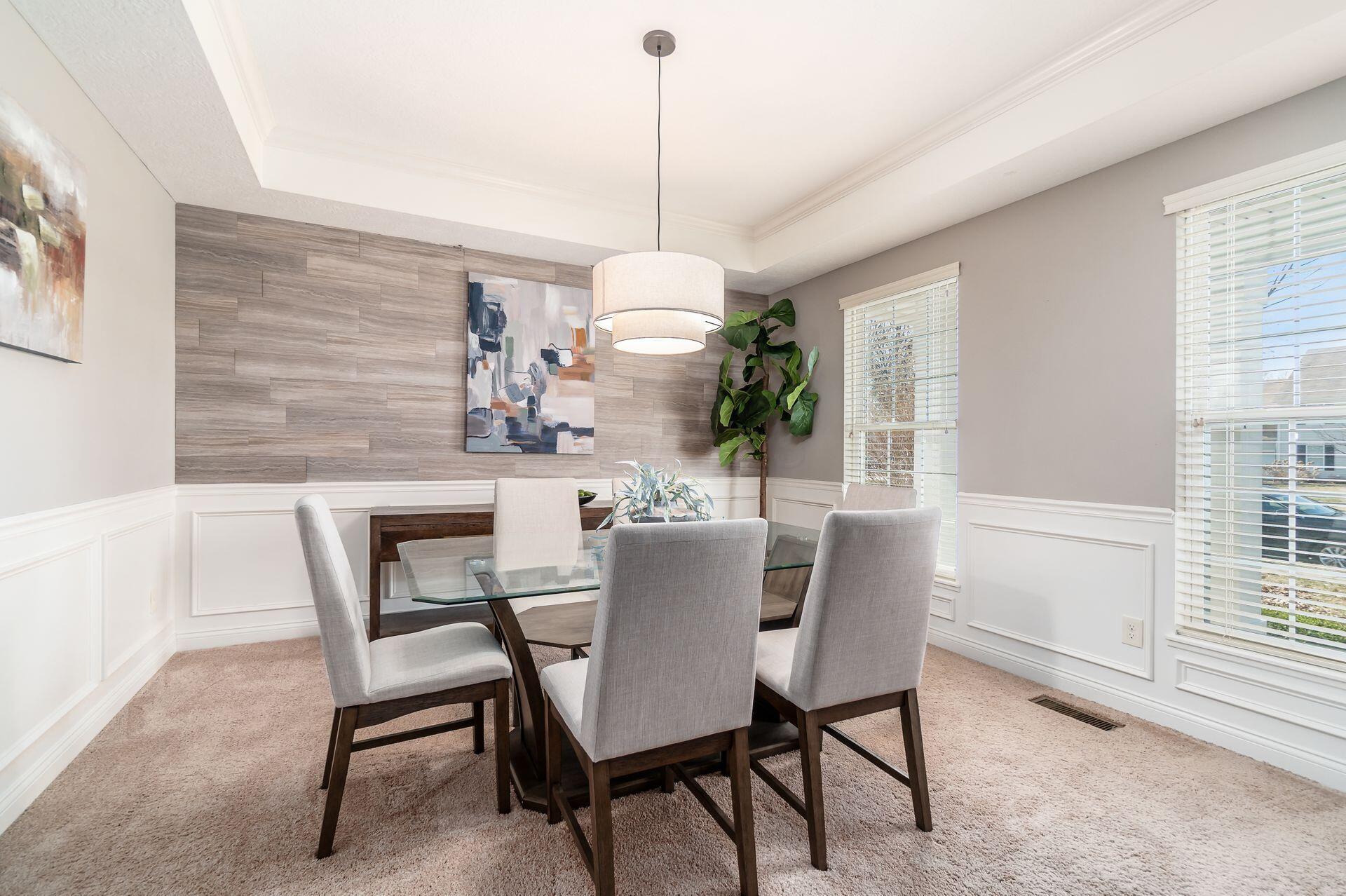 8366 Marwithe Place New Albany, OH 43054 - Photo 6 of 46 Dining Room