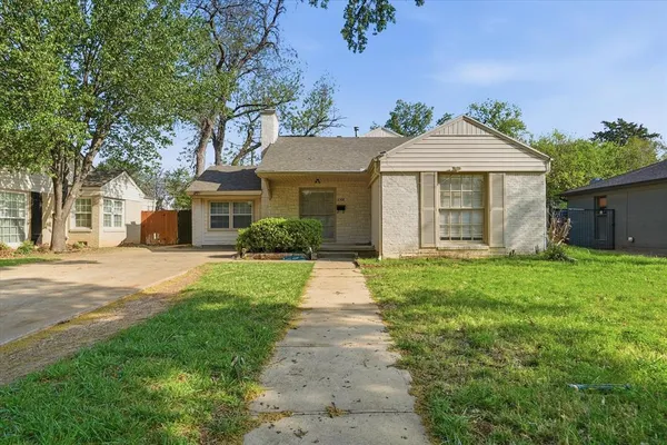 $2,495 | 6308 Malvey Avenue, Fort Worth, TX 76116