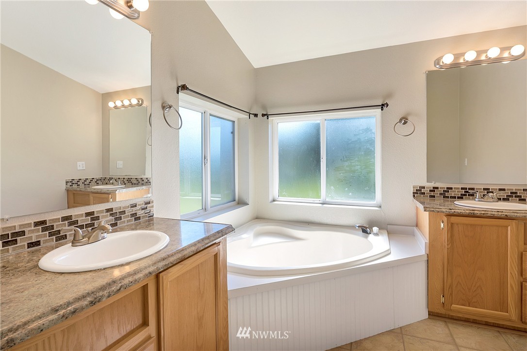 4255 Rock Road Sumas, WA 98295 - Photo 13 of 25