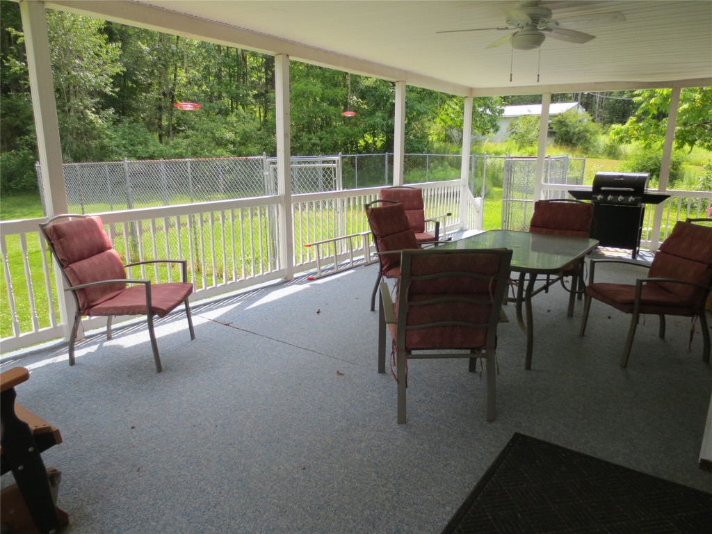 3940 Roberts Road Binghamton, NY 13903 - Photo 5 of 29 Gallery Image 5