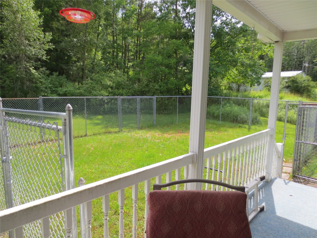 3940 Roberts Road Binghamton, NY 13903 - Photo 7 of 29 Gallery Image 7