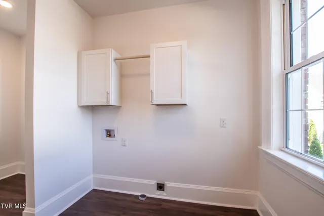 $379,000 | 805 Highland Avenue, Bristol, VA 24201