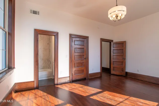 $379,000 | 805 Highland Avenue, Bristol, VA 24201